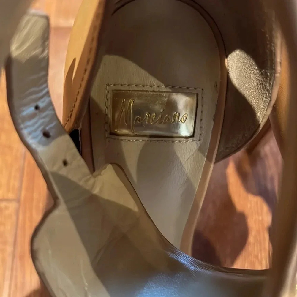 Marciano Arlene Pump with Ankle Strap Sz 6 - Picture 5 of 12